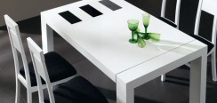 Composiciones, librerías, sillas y mesas de centro